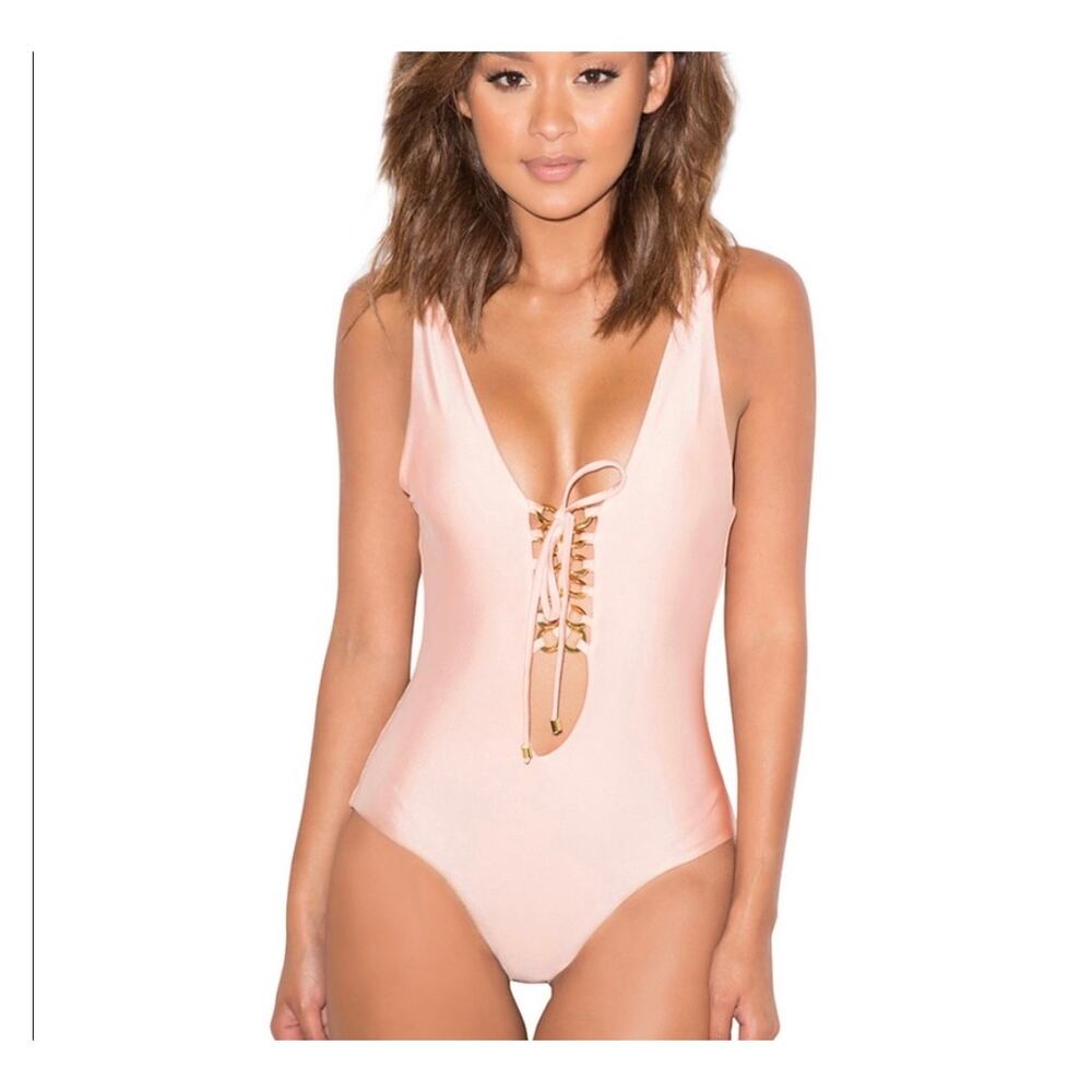 New House Of Cb Pacifica Peach One Piece Suit Sz S